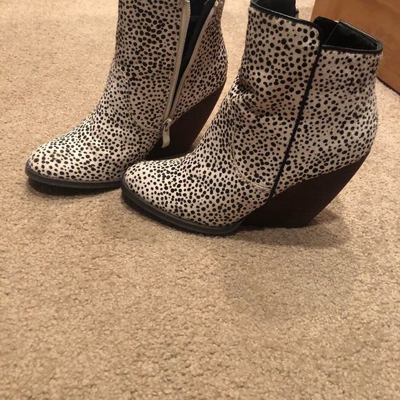 Western booties - Picture 2 of 4